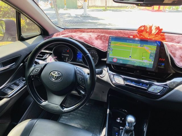 Toyota C-HR  第12張相片