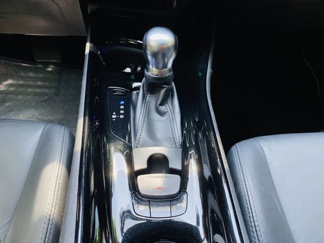 Toyota C-HR  第14張相片