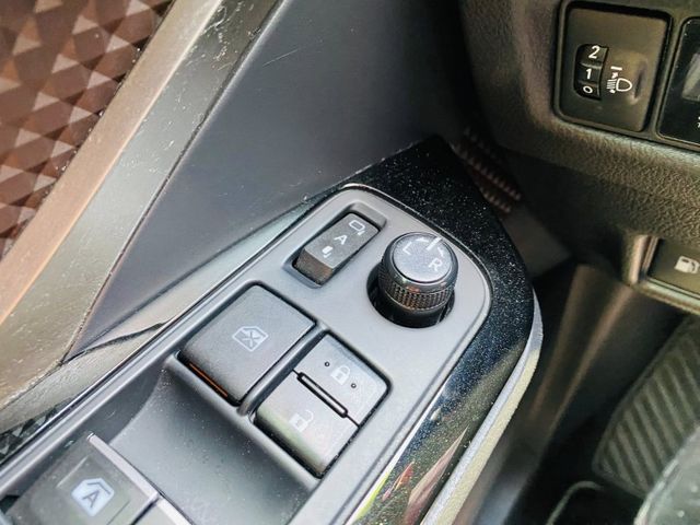 Toyota C-HR  第20張相片