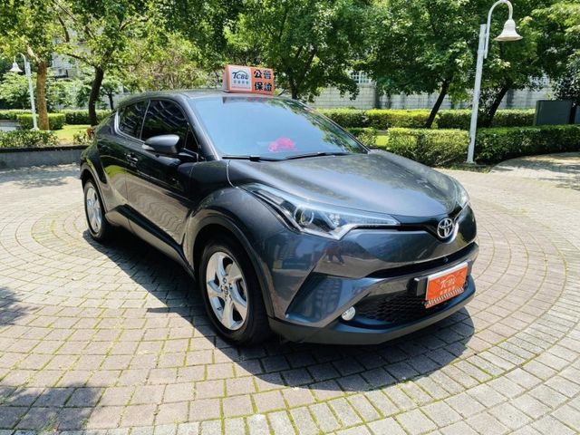 Toyota C-HR  第28張相片
