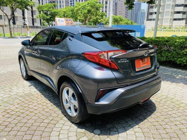Toyota C-HR  第29張相片