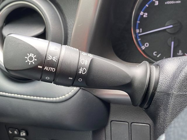 Toyota RAV4  第19張相片