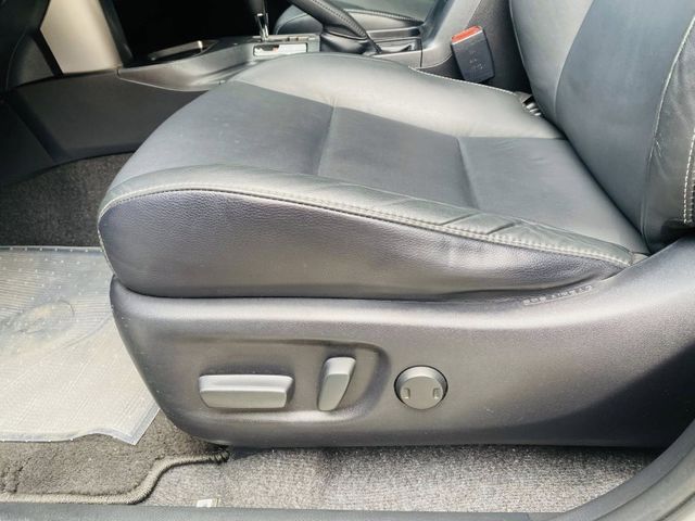 Toyota RAV4  第33張相片