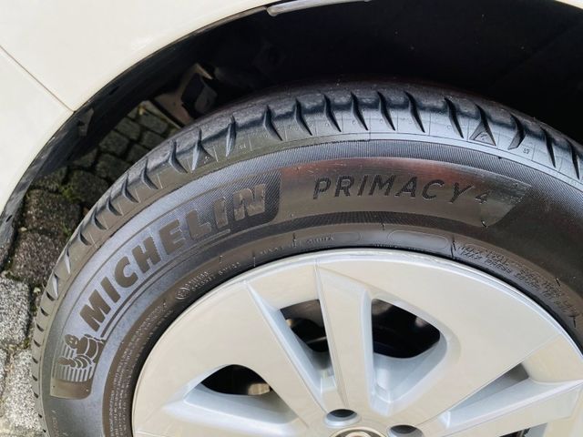 Toyota Prius  第12張相片