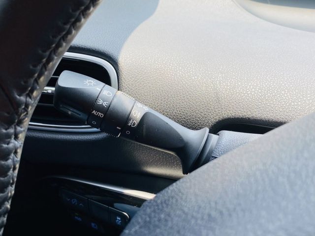 Toyota Prius  第17張相片