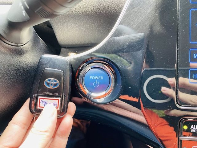 Toyota Prius  第18張相片