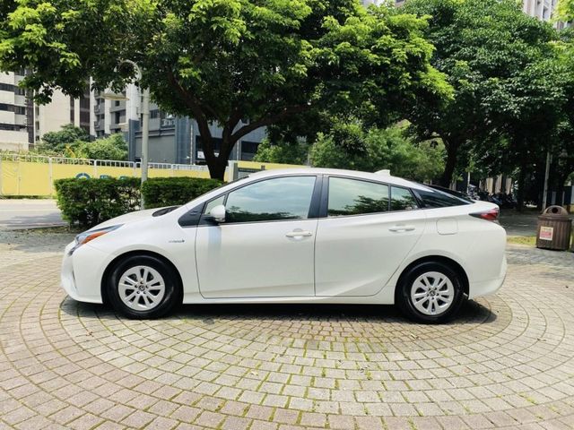 Toyota Prius  第24張相片
