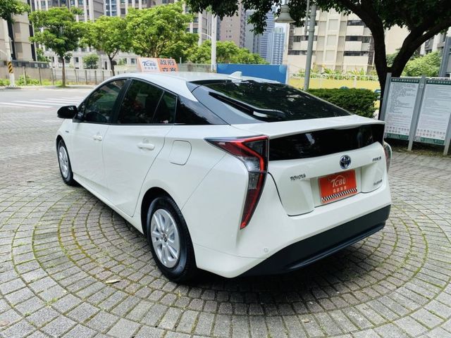 Toyota Prius  第26張相片