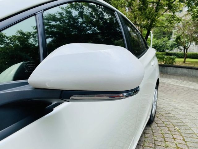 Toyota Prius  第35張相片