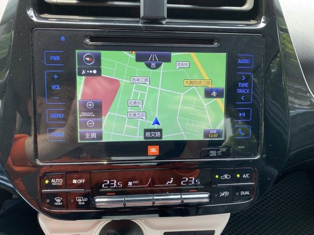 Toyota Prius  第36張相片