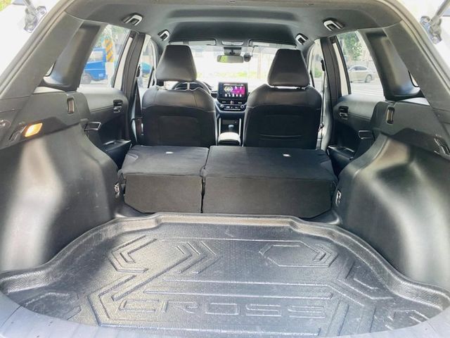 Toyota Corolla Cross  第13張相片