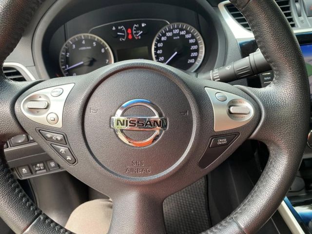 18 SENTRA 1.8 尊爵 少有天窗.6安全氣囊.環景 只跑6萬 猶如新車  第30張相片