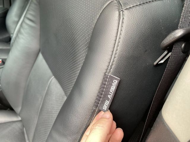18 SENTRA 1.8 尊爵 少有天窗.6安全氣囊.環景 只跑6萬 猶如新車  第31張相片