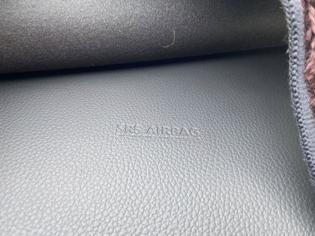 18 SENTRA 1.8 尊爵 少有天窗.6安全氣囊.環景 只跑6萬 猶如新車  第33張相片