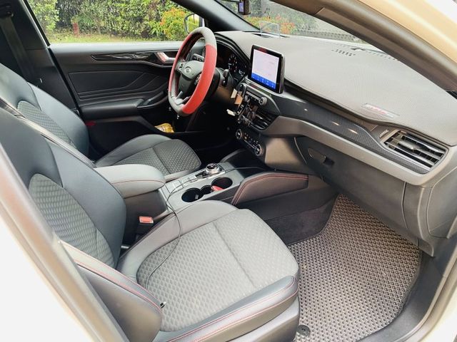 2021年 FOCUS 1.5T Lommel 版 原廠保養 內外如新視車如命  第18張相片