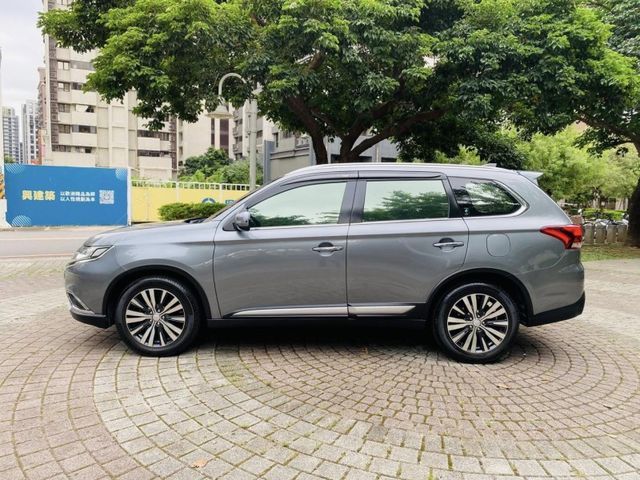 Mitsubishi Outlander  第7張相片