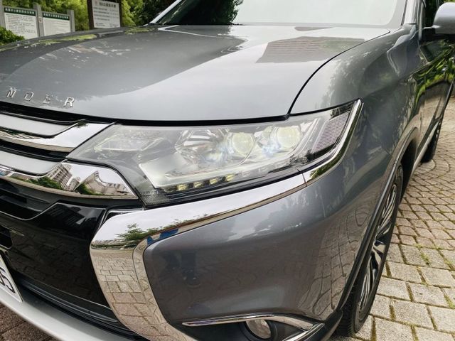 Mitsubishi Outlander  第9張相片