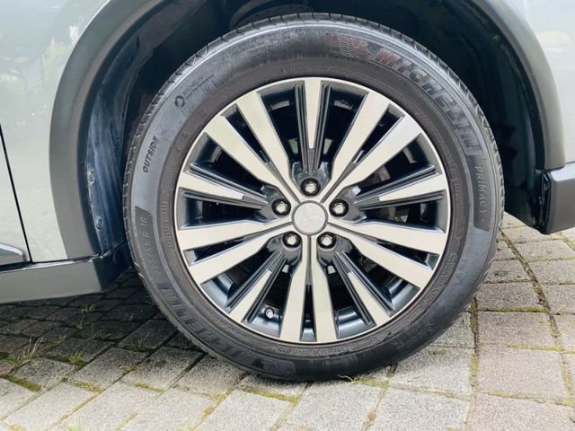 Mitsubishi Outlander  第10張相片