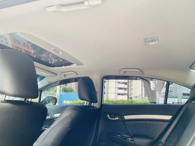 Honda Civic  第9張相片