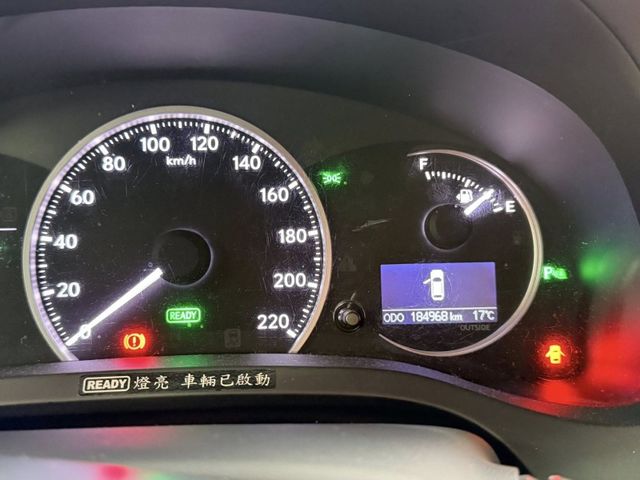 Lexus CT200H  第16張相片