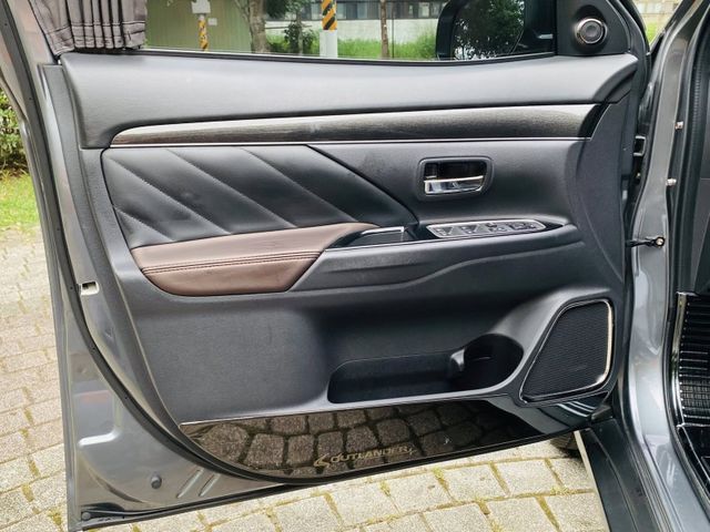 Mitsubishi Outlander  第33張相片