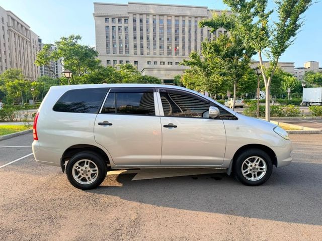 2016年 INNOVA 2.0 E版 絕版好車只跑7萬 賺錢好夥伴耐操不會唉  第3張相片