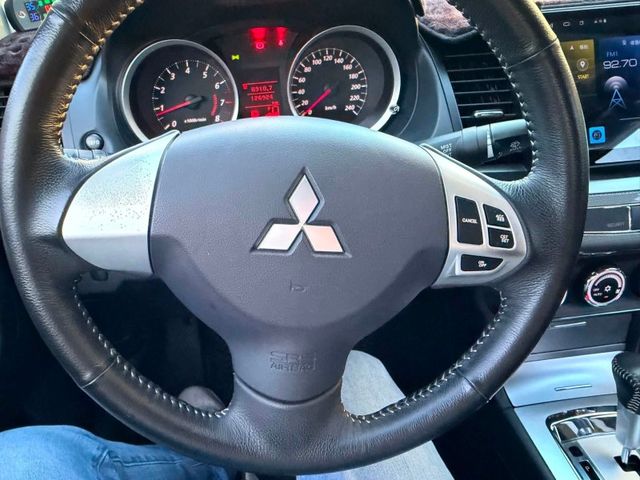 Mitsubishi Lancer  第18張相片