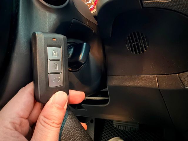 Mitsubishi Lancer  第27張相片