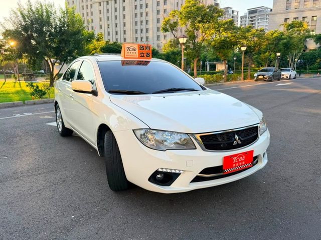 Mitsubishi Lancer  第29張相片