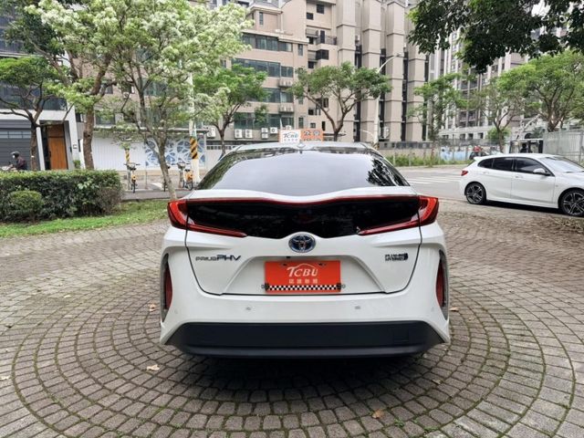 2023年領牌 PHV 1.8 首款雙驅馬達 超有力 可純電行駛 平均油耗超驚人  第30張相片