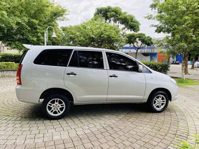 2015 INNOVA 2.0 E 一手車至今 原廠保養 只跑3萬4千公里 後空調.鋁圈.皮椅  第19張相片