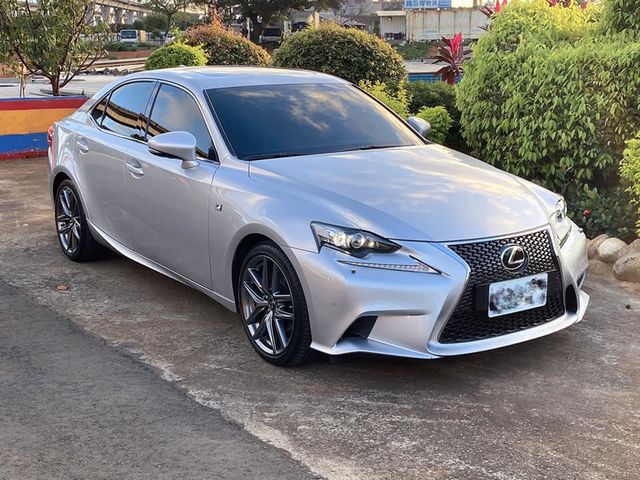 Lexus 淩志is 250 15年中古車的價格 Findcar 找車網