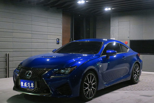 中古車 15 Lexus Rcf 只跑八千極焰藍保固中 東威 Lexus 淩志 Rc Series Rc F 台北市 Findcar 找車網