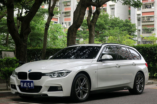 汽車圖片 1張相片中古車 17 Bmw 3i M Sport 旅行車全新領牌車總代理 東威 Bmw 寶馬 3 Series Touring 3 台北市 Findcar 找車網