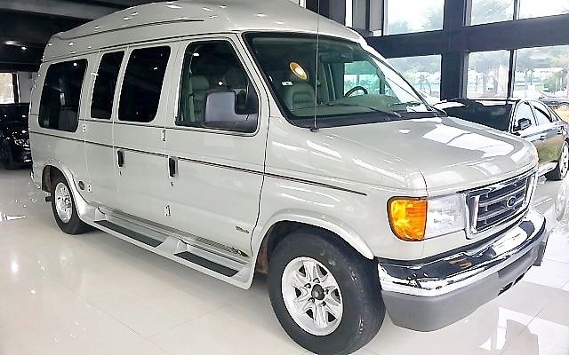 E-150 爬山虎.高頂.大電視. 保母車.露營車 台中上豪  第1張相片