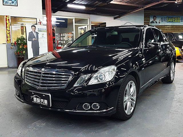 豐駿汽車三峽總店 BENZ E220 CDI 油耗表現一級棒 爸爸顧家首選車  第1張相片