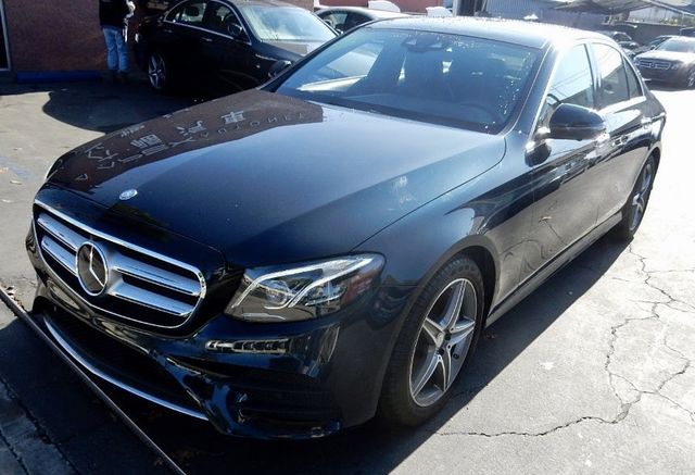 2016年 E300 AMG P3滿配 智慧駕駛 特殊色 松石綠  第1張相片