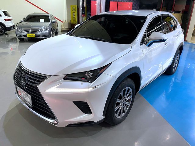 Lexus 淩志nx0 中古車的價格 Findcar 找車網