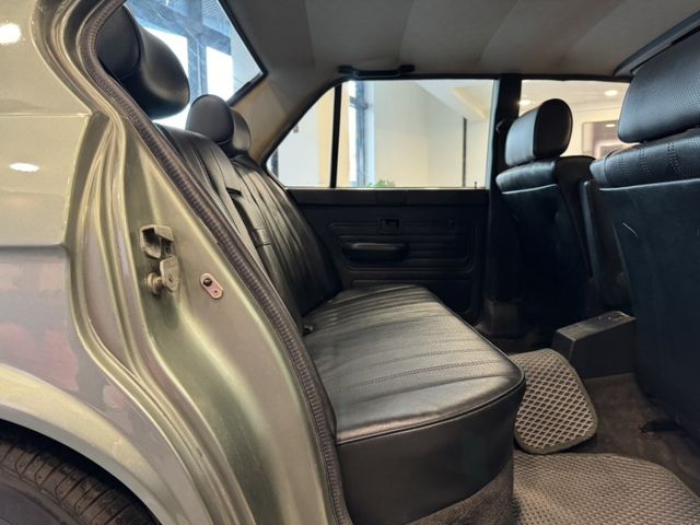 BMW/ 寶馬 520i  第13張相片