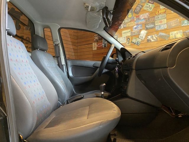 Volkswagen 福斯 Pointer  第8張相片