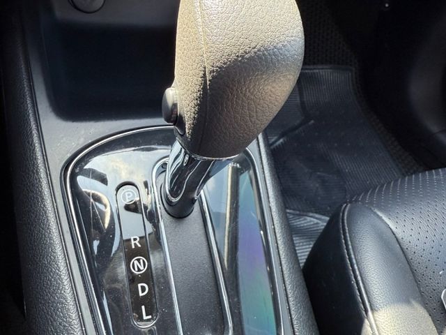 Nissan Tiida  第2張相片