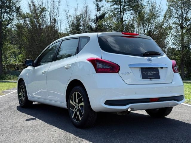 Nissan Tiida  第9張相片