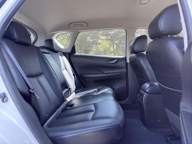 Nissan Tiida  第13張相片