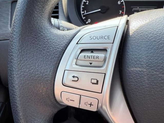 Nissan Tiida  第17張相片
