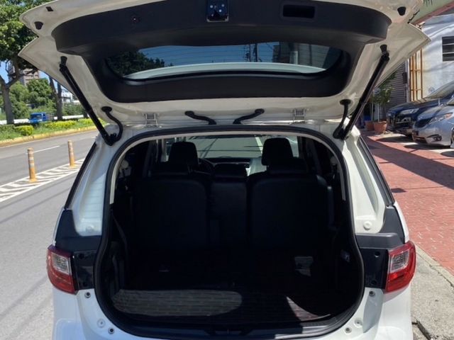 Mazda Mazda5  第19張相片