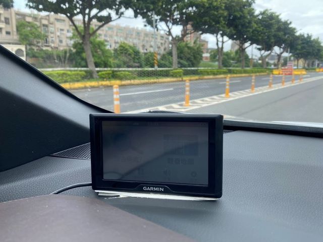Toyota C-HR  第17張相片