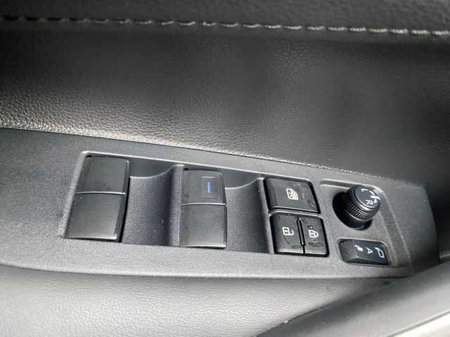 Toyota ALTIS  第14張相片