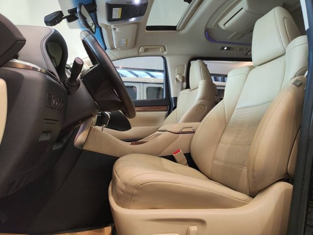 Toyota ALPHARD  第3張相片