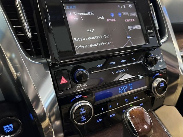 Toyota ALPHARD  第10張相片