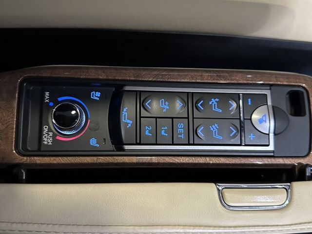Toyota ALPHARD  第11張相片